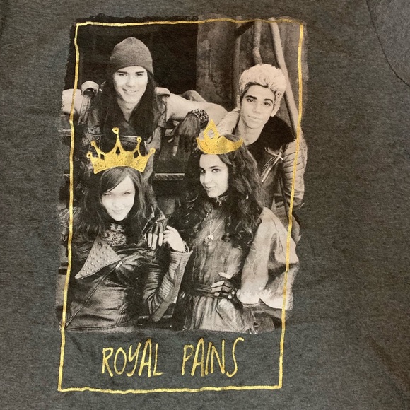 Gray Descendants tee size XL - Picture 2 of 3